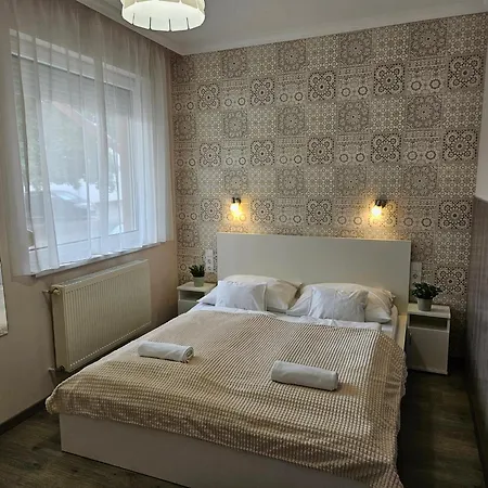 Appartement Zoli Apartmanok-timi Koelcsey 34-36 *
