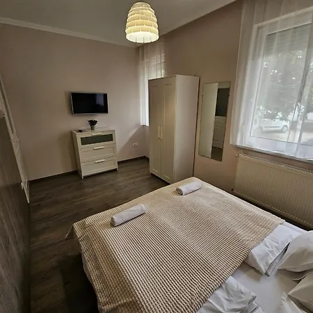 Appartement Zoli Apartmanok-timi Koelcsey 34-36 *