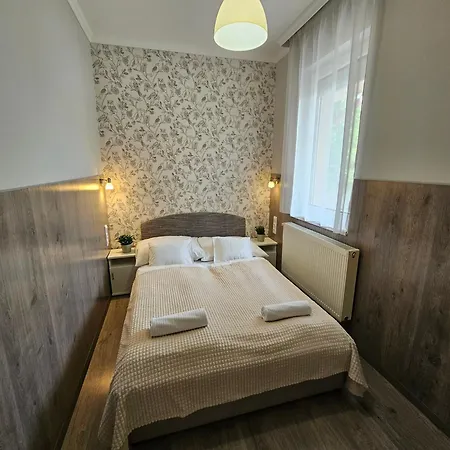 Zoli Apartmanok-timi Koelcsey 34-36 Appartement