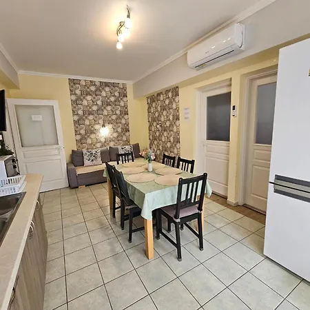 Appartement Zoli Apartmanok-timi Koelcsey 34-36 Hajdúszoboszló