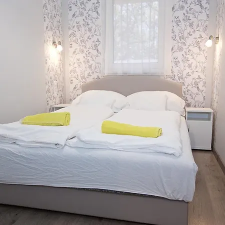 Апартаменты Zoli Apartmanok-timi Koelcsey 34-36 *